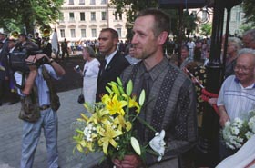 P15.JPG (26682 bytes)