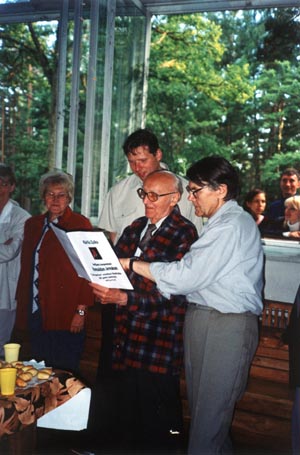 JERMAKS09.JPG (40124 bytes)