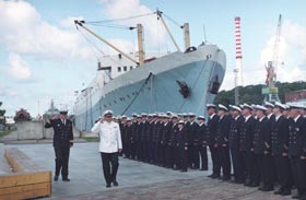 J2.JPG (20429 bytes)