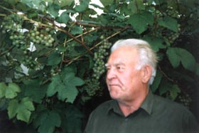 OZOLS2.JPG (17770 bytes)