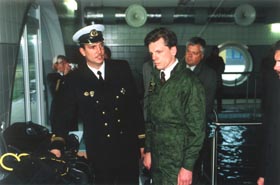 R07.JPG (20380 bytes)