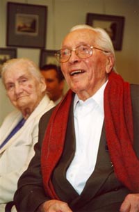 ARH-3.JPG (16384 bytes)