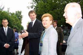 PREILI04.JPG (23457 bytes)