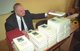 TR01.JPG (17840 bytes)