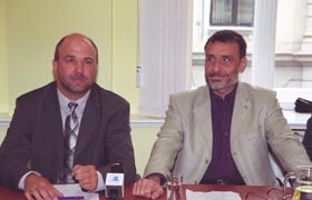 MUIZNIEKS.JPG (18888 bytes)