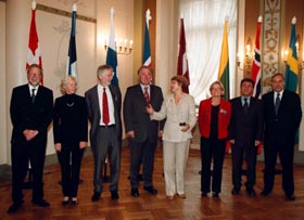 MINISTRI.JPG (24710 bytes)