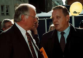 FERHOIGENS03.JPG (20545 bytes)