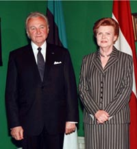 VIKE.JPG (19271 bytes)