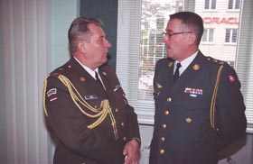 A1.JPG (19805 bytes)