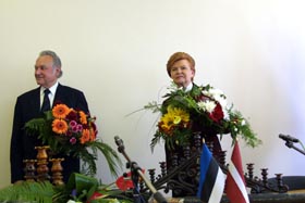 IG4.JPG (20201 bytes)