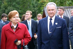 IG8.JPG (23564 bytes)