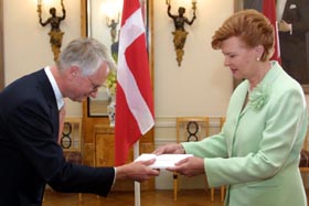 DANIJA2.JPG (21167 bytes)