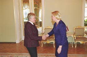 P07.JPG (18874 bytes)