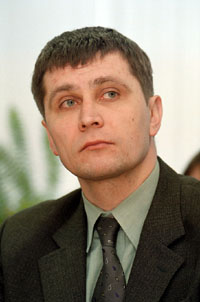 BRUSS.JPG (17304 bytes)