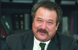 CERNAJS.JPG (17536 bytes)