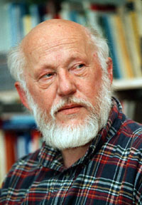 SKUJENIEKS.JPG (26199 bytes)