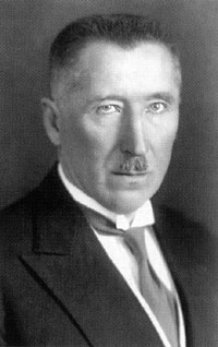 CELMINS.JPG (17464 bytes)