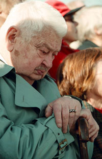 LESTENE.JPG (22598 bytes)