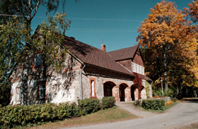 PUMPURS.JPG (84798 bytes)