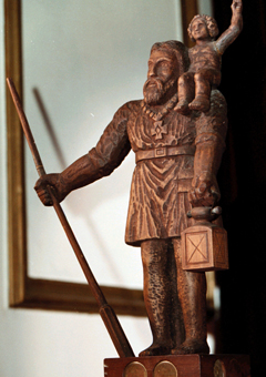 KINO2.JPG (87709 bytes)