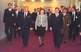 PR01.JPG (59619 bytes)