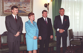 PART02.JPG (56265 bytes)