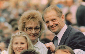 MAIZNIEKS.JPG (65720 bytes)