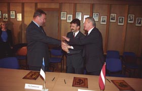 BALTIJAS.JPG (14130 bytes)