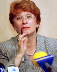 KALNIETE.JPG (17770 bytes)