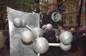 KIMI04.JPG (17704 bytes)