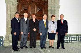 VIKE4.JPG (21676 bytes)