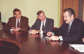 VK2.JPG (14073 bytes)