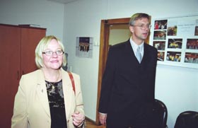 Z08.JPG (18197 bytes)