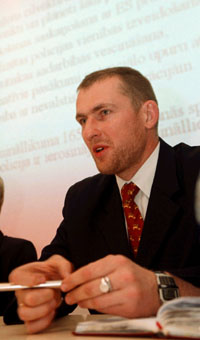 VAISLA.JPG (19488 bytes)