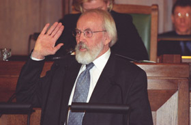 S02.JPG (18687 bytes)