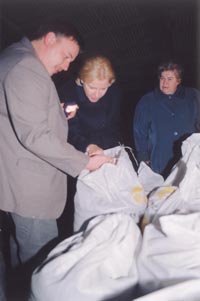 U4.JPG (13456 bytes)