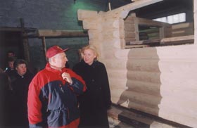 U5.JPG (13481 bytes)