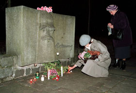 BARONS.JPG (18905 bytes)