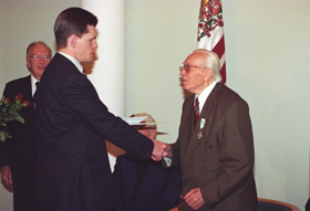 BALVA06.JPG (21905 bytes)