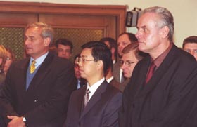 D01.JPG (13717 bytes)