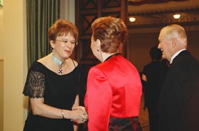 PIENEMSANA14.JPG (27671 bytes)