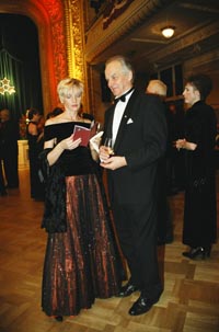 PIENEMSANA32.JPG (31787 bytes)