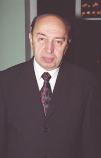 RUSINS.JPG (9135 bytes)