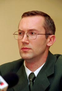 KNAB3.JPG (12774 bytes)