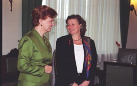 A1.JPG (14087 bytes)