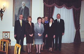 SL2.JPG (19529 bytes)