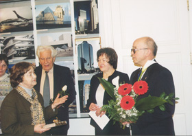 ALMA-2.JPG (34998 bytes)