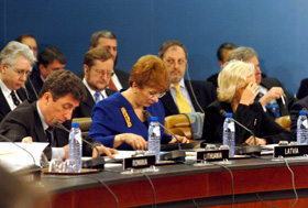 KALNIETE.JPG (37968 bytes)