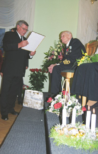 L07.JPG (36617 bytes)