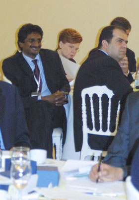 ZENEVA3.JPG (30632 bytes)